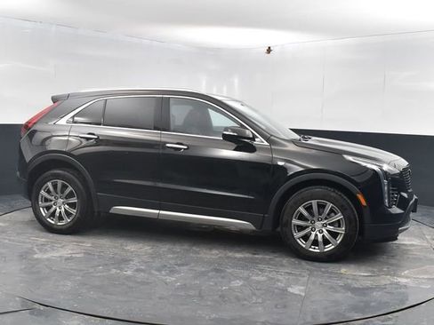 Used 2023 Cadillac XT4 Premium Luxury w/ Cold Weather Package image 12