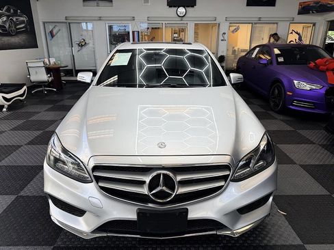 Used 2016 Mercedes-Benz E 350 Sedan image 2
