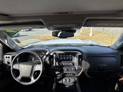 Used 2017 Chevrolet Silverado 2500 High Country w/ Duramax Plus Package image 23