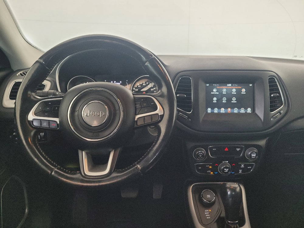 Used 2020 Jeep Compass Latitude AWD/4WD image 22
