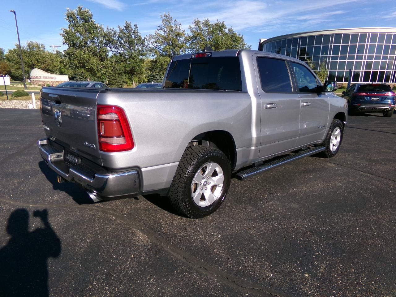 Used 2021 RAM 1500 Big Horn AWD/4WD image 3
