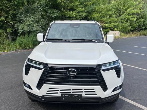 Used 2024 Lexus GX 550 w/ Accessory Package (2T) AWD/4WD image 7
