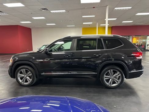 Used 2018 Volkswagen Atlas SE w/ R-Line Package FWD image 4