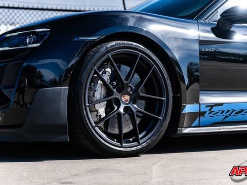 Used 2025 Porsche Taycan Turbo GT image 56