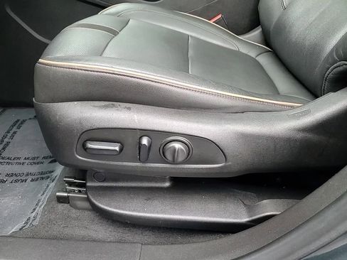 Used 2019 Chevrolet Blazer Premier w/ Sun and Wheels Package image 14