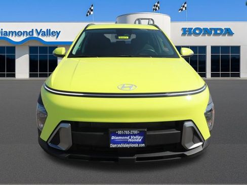 Used 2025 Hyundai Kona SEL image 2