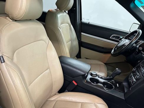 Used 2016 Ford Explorer XLT w/ Equipment Group 202A image 43