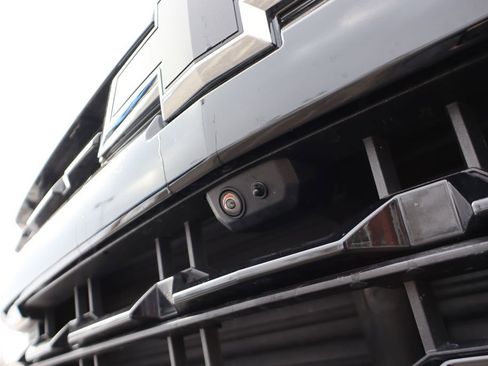 Used 2022 Chevrolet Silverado 1500 LT Trail Boss w/ LT Trail Boss Premium Package image 9