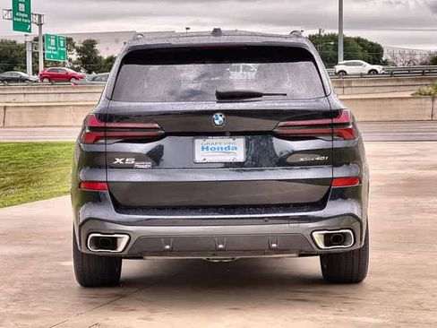 Used 2024 BMW X5 xDrive40i w/ M Sport Package AWD/4WD image 6