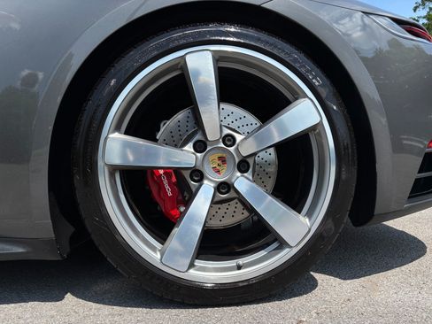 Used 2020 Porsche 911 Carrera 4S AWD/4WD image 15