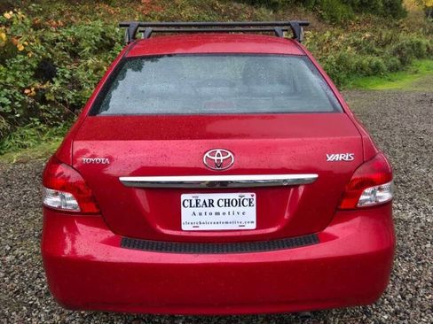 Used 2007 Toyota Yaris S image 4