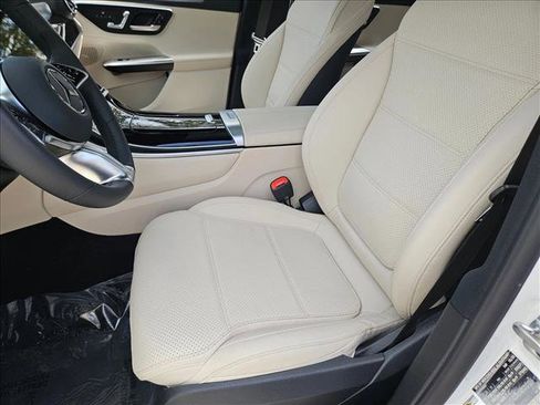 Used 2026 Mercedes-Benz GLC 300 image 15