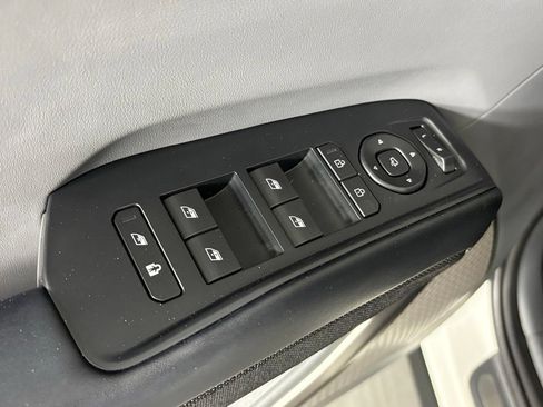 Used 2024 Kia EV9 GT-Line AWD/4WD image 15