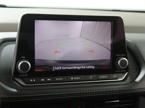 Used 2023 Nissan Rogue S image 12