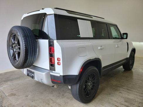 Used 2025 Land Rover Defender 110 S AWD/4WD image 5