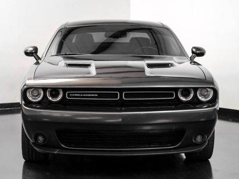 Used 2020 Dodge Challenger SXT w/ Plus Package RWD image 5