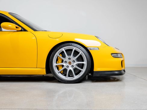 Used 2007 Porsche 911 GT3 RWD image 38