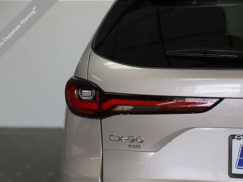 Used 2025 MAZDA CX-90 Plug-In Hybrid w/ Preferred image 10