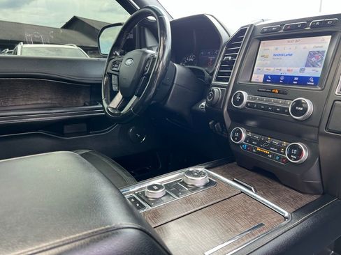 Used 2020 Ford Expedition Limited w/ Special Edition Package image 38