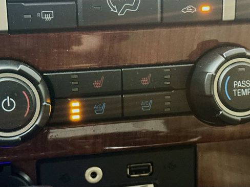 Used 2010 Ford F150 Lariat AWD/4WD image 20