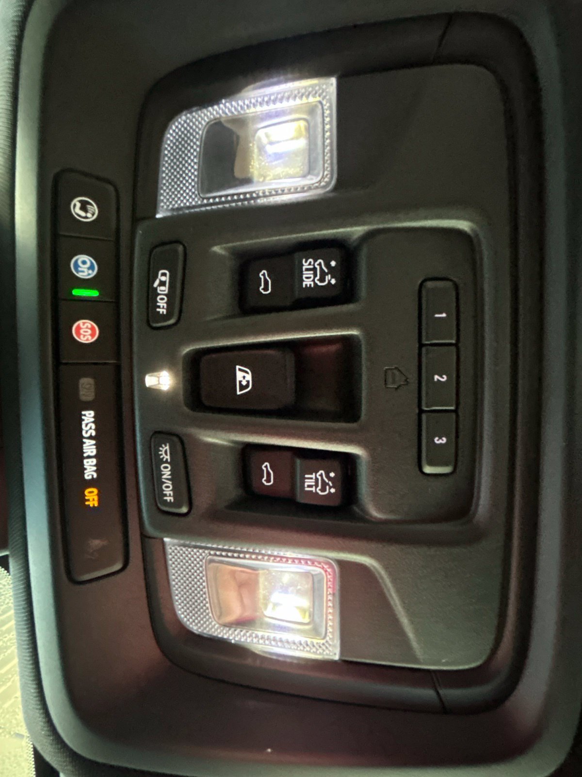 Used 2024 GMC Sierra 1500 AT4 w/ Technology Package AWD/4WD image 29