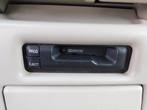 Used 2002 GMC Yukon XL SLT image 14