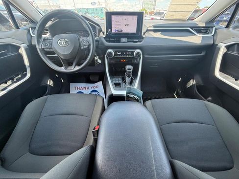 Used 2023 Toyota RAV4 LE AWD/4WD image 15