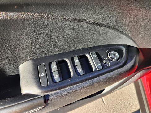 Certified 2024 Hyundai Venue Limited image 26