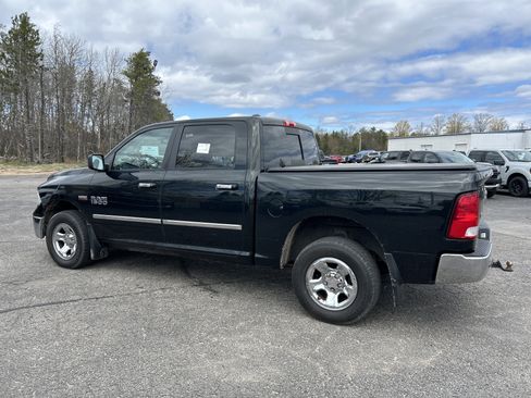 Used 2017 RAM 1500 Classic SLT AWD/4WD image 6