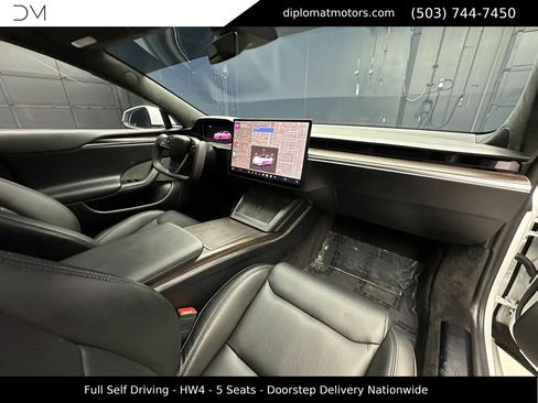 Used 2024 Tesla Model S image 18