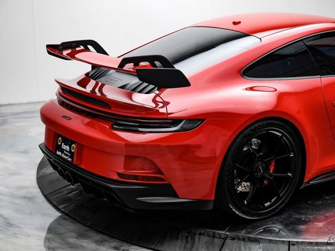 Used 2022 Porsche 911 GT3 image 17