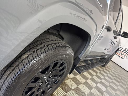 Used 2025 Chevrolet Colorado W/T w/ WT Custom Package image 32