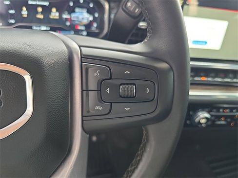 Used 2024 GMC Sierra 1500 Elevation image 25
