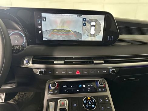 Used 2025 Hyundai Palisade Calligraphy image 22