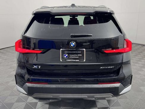 Used 2023 BMW X1 xDrive28i w/ Convenience Package AWD/4WD image 9