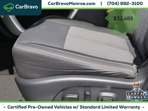 Used 2021 Nissan Titan SV w/ SV Convenience Package AWD/4WD image 16