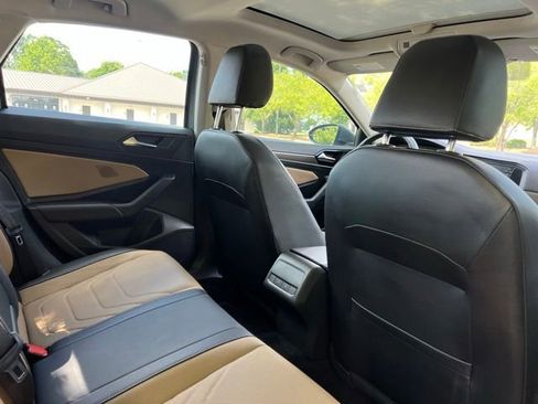 Used 2019 Volkswagen Jetta SEL Premium FWD image 18