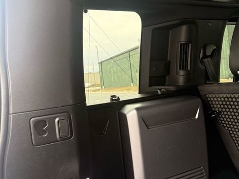 Used 2020 Land Rover Defender 110 X image 28