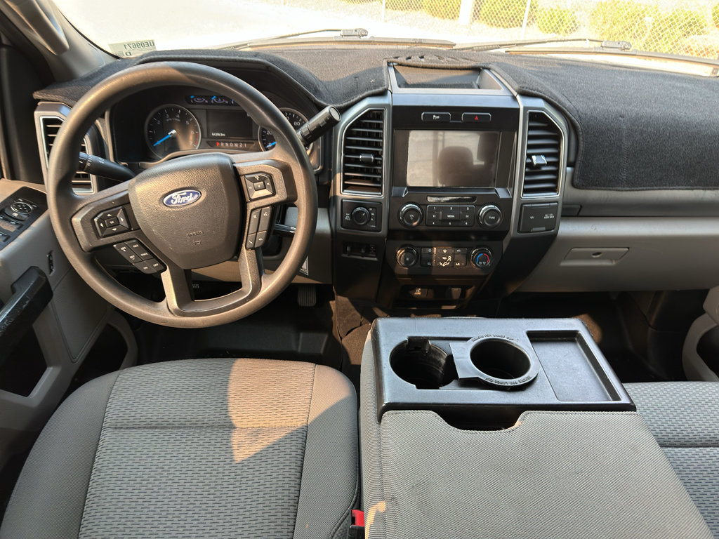 Used 2022 Ford F250 XLT w/ Camper Package AWD/4WD image 9