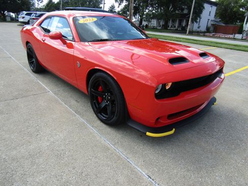 Used 2022 Dodge Challenger SRT Hellcat w/ Plus Package image 1