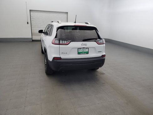 Used 2020 Jeep Cherokee Latitude Plus AWD/4WD image 6