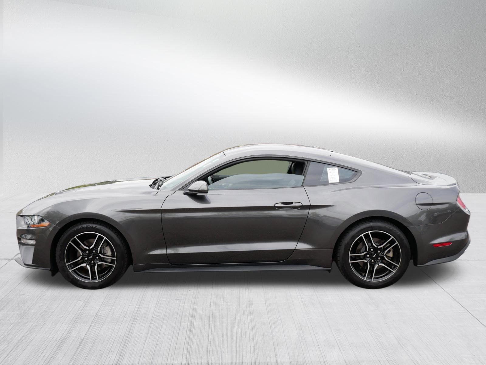 Used 2018 Ford Mustang Premium w/ Equipment Group 201A RWD image 4