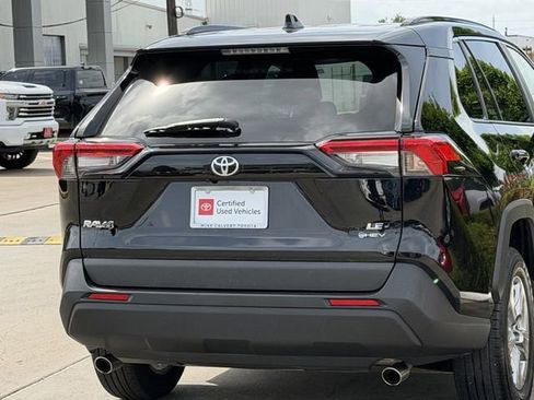 Certified 2025 Toyota RAV4 LE image 7