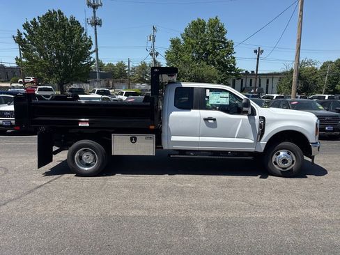 New 2026 Ford F350 XL w/ XL Chrome Package AWD/4WD image 33