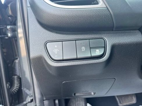 Certified 2024 Kia Seltos EX AWD/4WD image 23