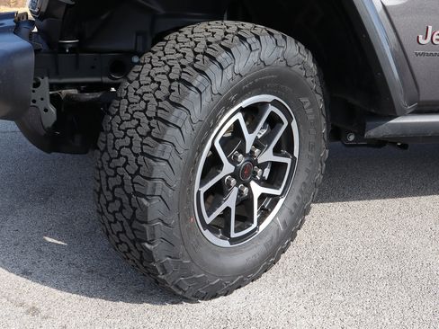 New 2026 Jeep Wrangler Rubicon w/ Technology Group image 13