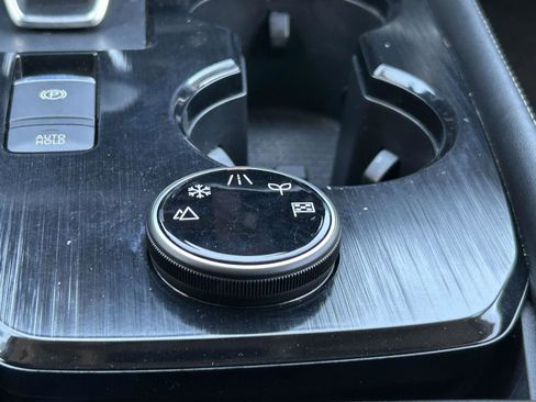 Used 2021 Nissan Rogue SL w/ Premium Package image 29