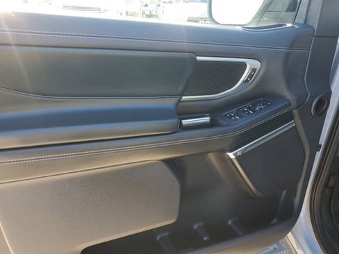 Certified 2025 Ford Expedition Platinum w/ Stealth Performance Package image 22