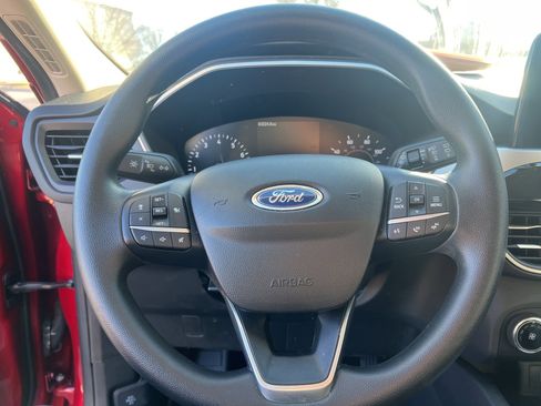 Used 2020 Ford Escape SE image 17