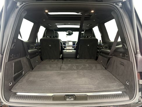 Used 2022 Jeep Grand Wagoneer Series I AWD/4WD image 25